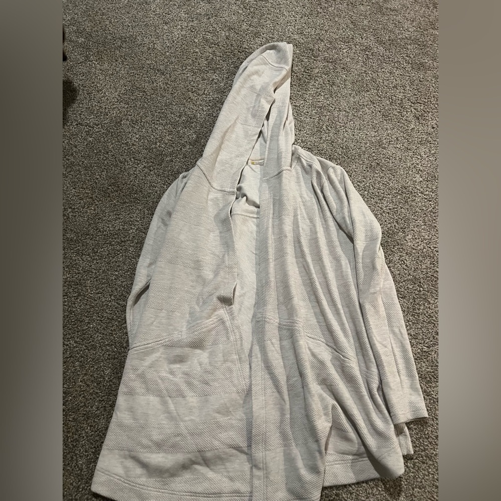 Oatmeal/light grey long cardigan. XS ZELLA super cute and comfy
